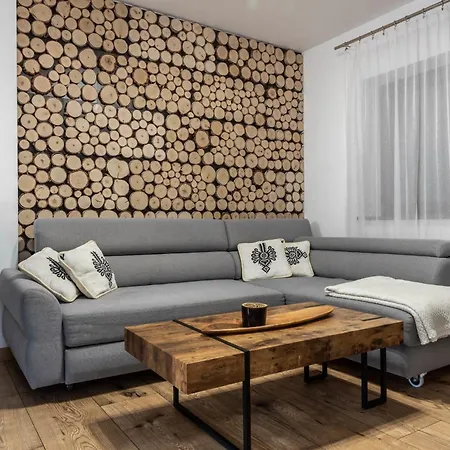 Mountain Glamour * زاكوباني